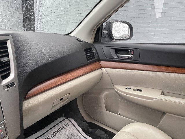 Subaru Outback  2013