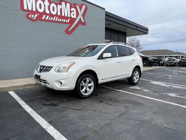 Nissan Rogue  2011