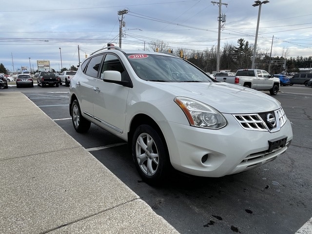 Nissan Rogue  2011
