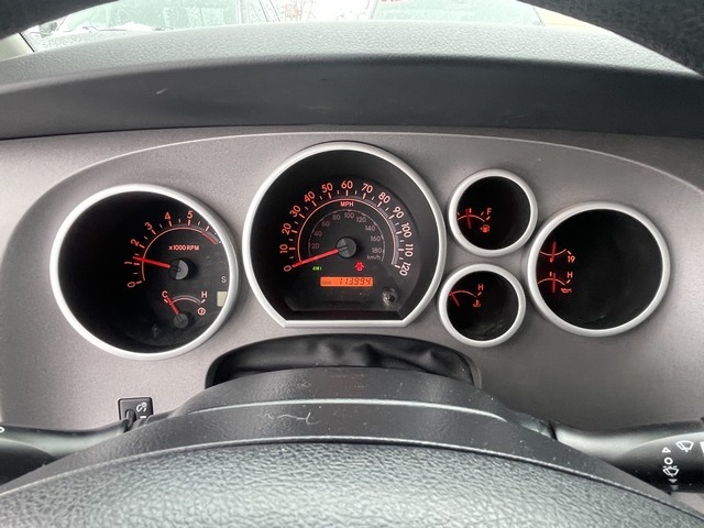 Toyota Tundra 4WD Truck  2012