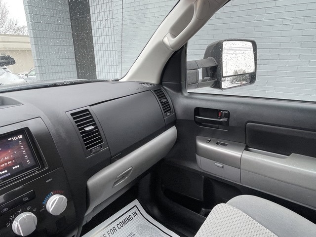 Toyota Tundra 4WD Truck  2012