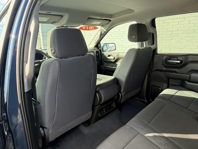 2019 Chevrolet Silverado 1500 4WD CREW CAB CUSTOM