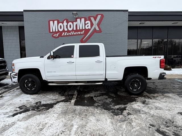 2019 Chevrolet Silverado 2500HD 4WD CREW CAB LTZ