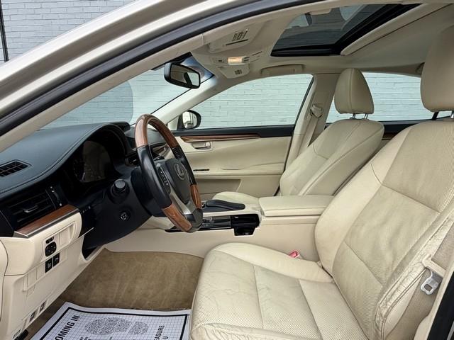 Lexus ES 300h 4dr Sdn Hybrid 2013