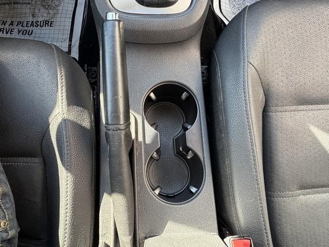 Volkswagen Jetta Sedan  2012