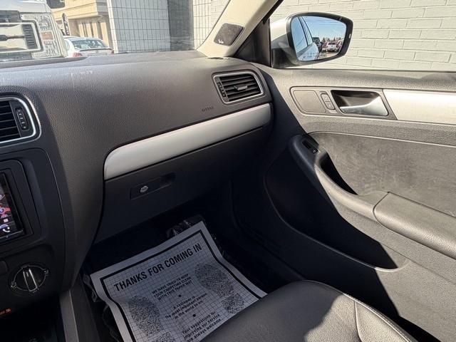 Volkswagen Jetta Sedan  2012