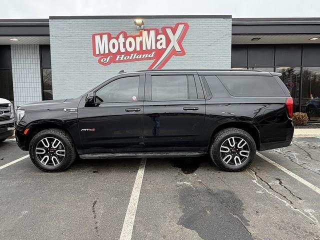 2022 GMC Yukon XL AT4 4D SUV 4WD