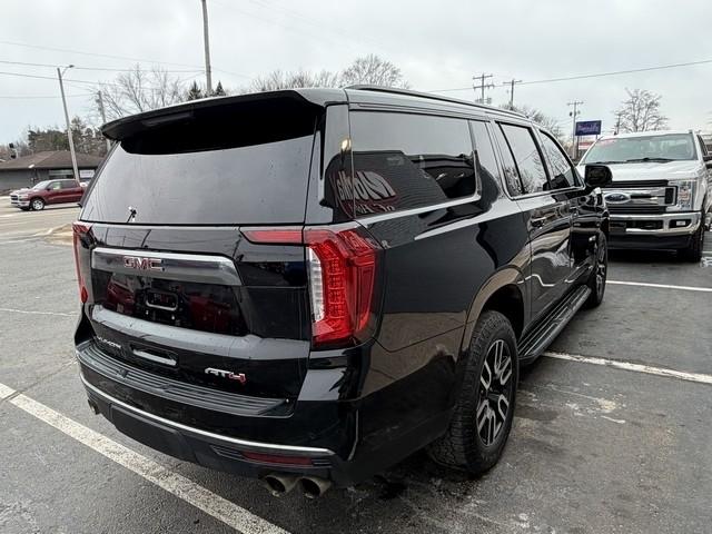 GMC Yukon XL AT4 4D SUV 4WD 2022