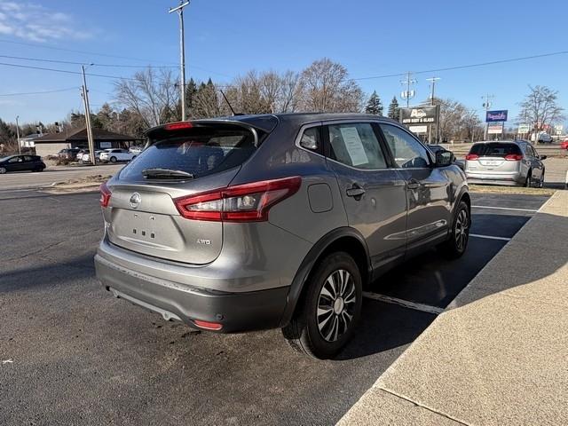 Nissan Rogue Sport  2020