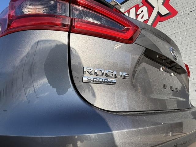 Nissan Rogue Sport  2020