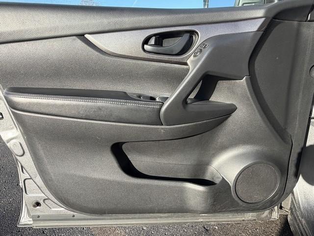 Nissan Rogue Sport  2020