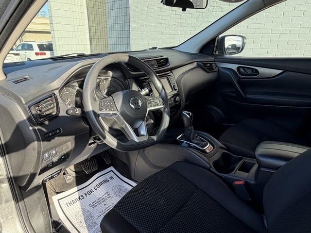 Nissan Rogue Sport  2020