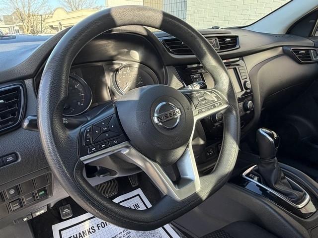 Nissan Rogue Sport  2020