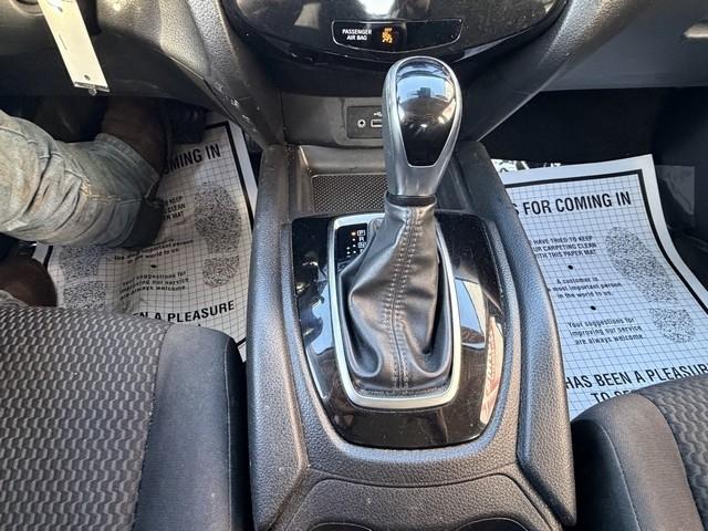 Nissan Rogue Sport  2020