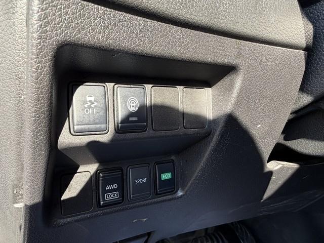 Nissan Rogue Sport  2020