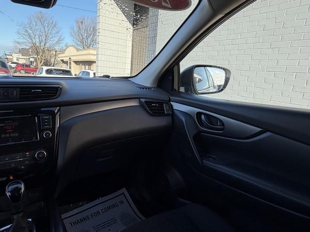 Nissan Rogue Sport  2020