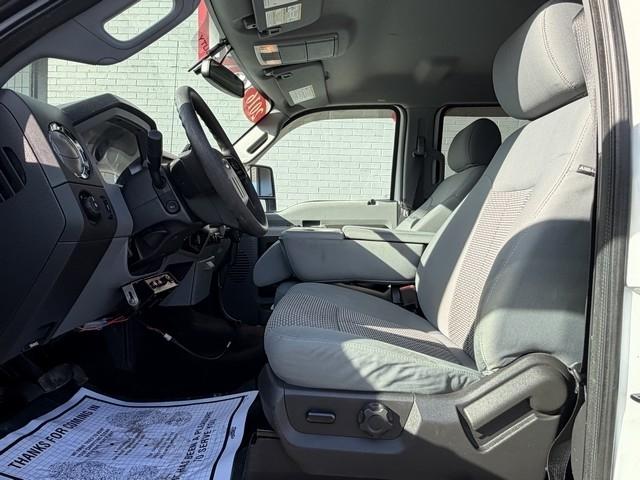 Ford Super Duty F-350 SRW  2016