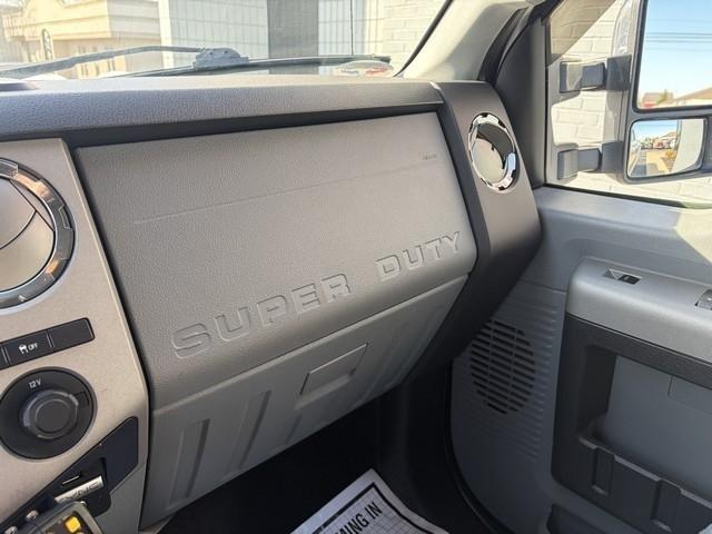 Ford Super Duty F-350 SRW  2016
