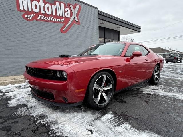 Dodge Challenger  2016