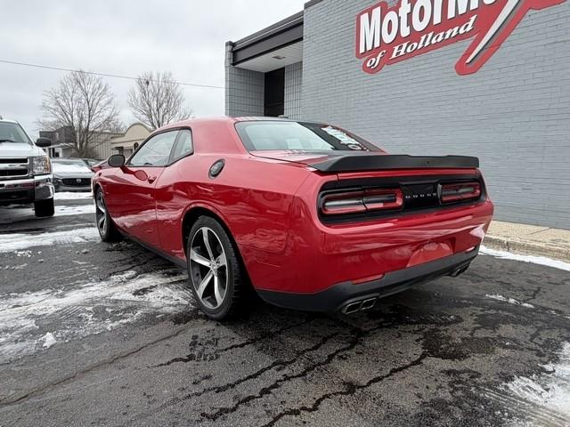 Dodge Challenger  2016