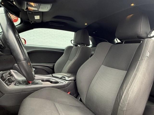 Dodge Challenger  2016