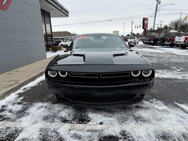 Dodge Challenger SXT 2D Coupe 2016