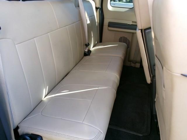 Ford Super Duty F-250 SRW  2011