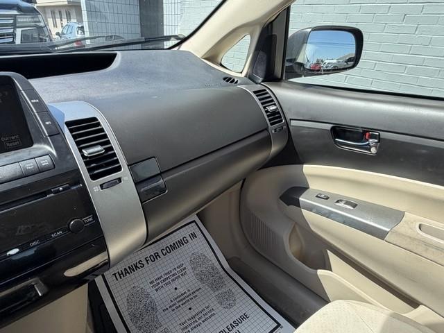 Toyota Prius 4D Hatchback 2004