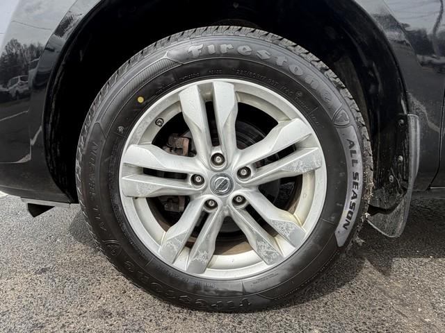 Nissan Rogue FWD 4dr SV 2012