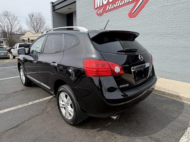 Nissan Rogue FWD 4dr SV 2012