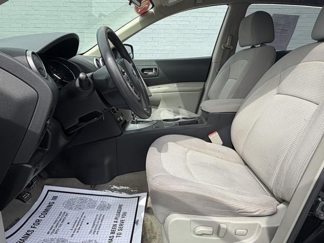 Nissan Rogue FWD 4dr SV 2012