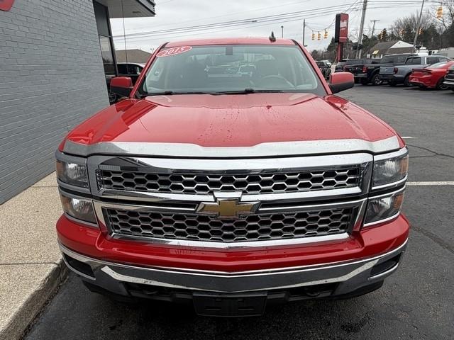 View vehicle photo 4