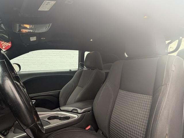 Dodge Challenger SXT Coupe 2019