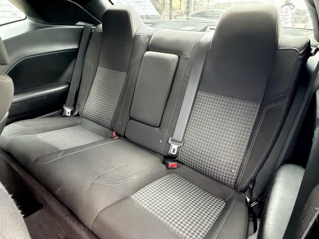 Dodge Challenger SXT Coupe 2019