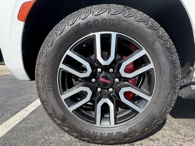 GMC Yukon 4WD 4dr AT4 2022