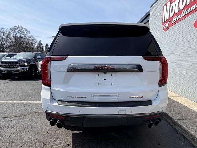 GMC Yukon 4WD 4dr AT4 2022