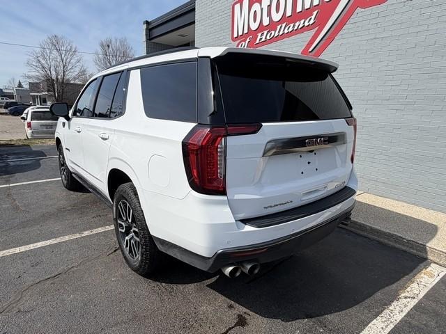 GMC Yukon 4WD 4dr AT4 2022