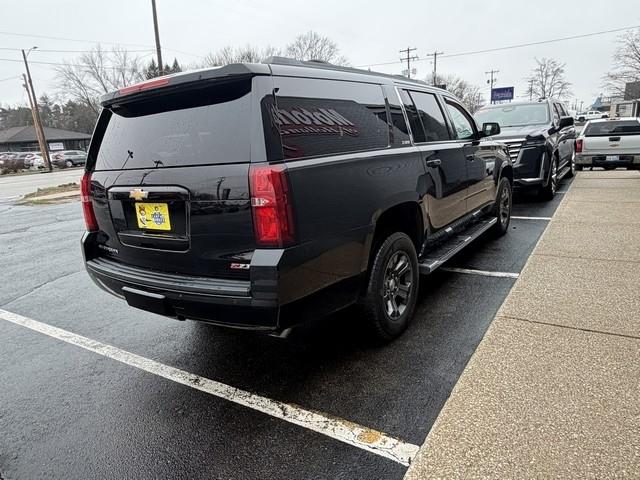 Chevrolet Suburban  2016