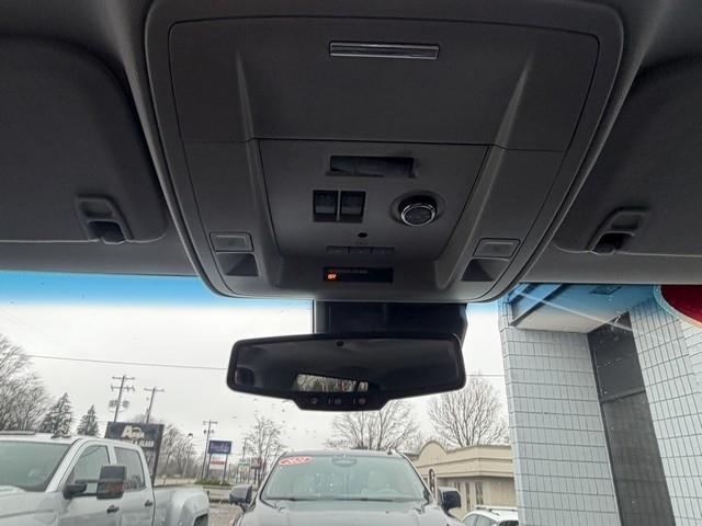 Chevrolet Suburban  2016