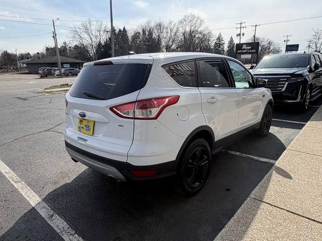Ford Escape  2015