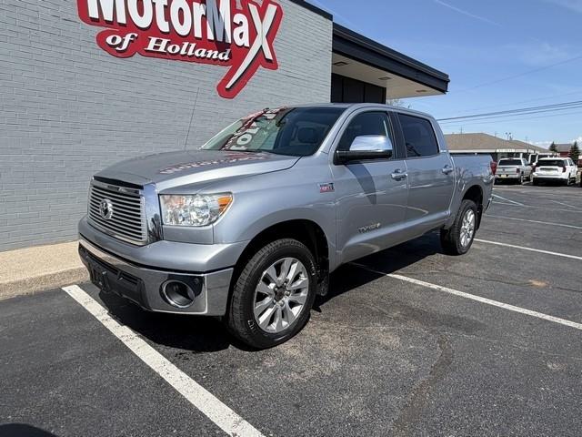 Toyota Tundra 4WD Truck  2013