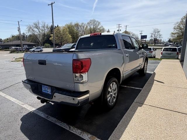 Toyota Tundra 4WD Truck  2013