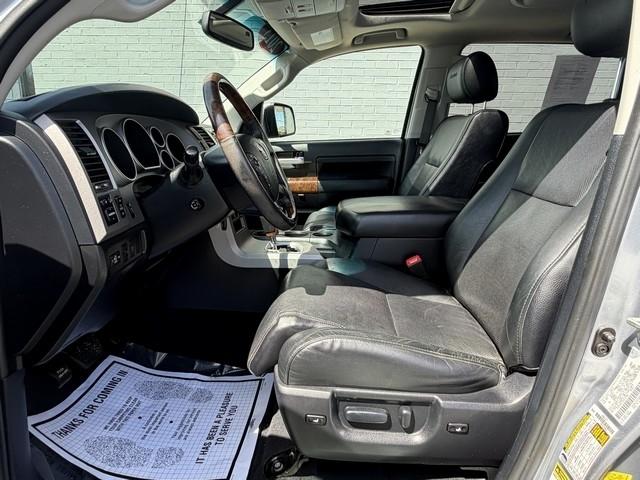 Toyota Tundra 4WD Truck  2013