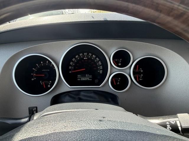 Toyota Tundra 4WD Truck  2013