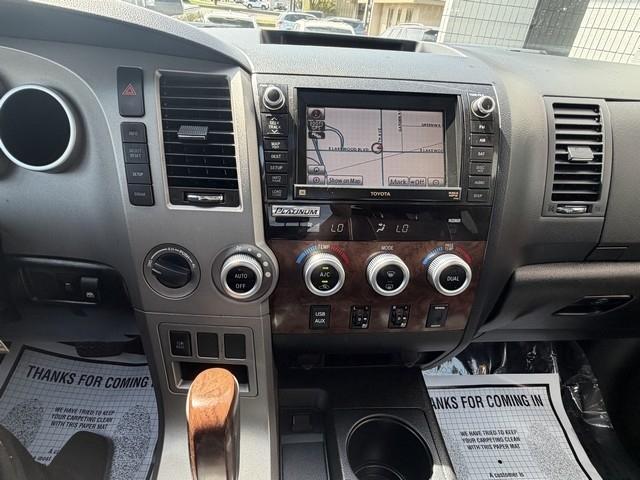 Toyota Tundra 4WD Truck  2013