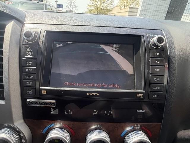 Toyota Tundra 4WD Truck  2013