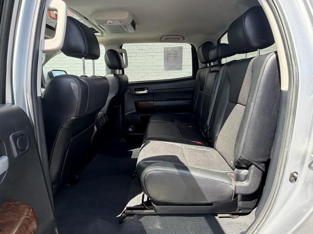 Toyota Tundra 4WD Truck  2013