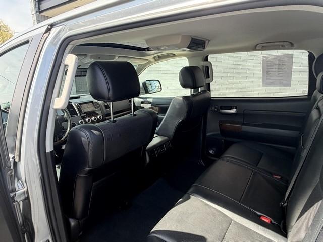 Toyota Tundra 4WD Truck  2013