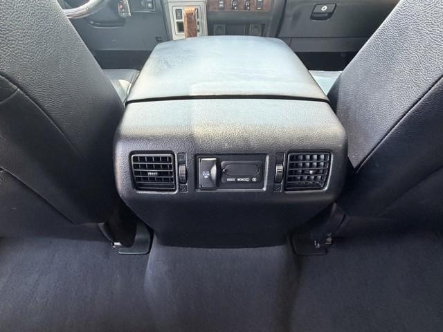 Toyota Tundra 4WD Truck  2013