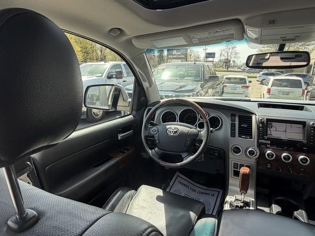 Toyota Tundra 4WD Truck  2013